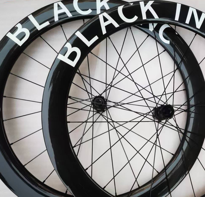 Gravel Bike Tires - Roues de vélo en carbone pour